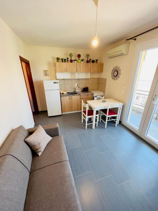Geka'S Apartment Skala Rachoni  Dış mekan fotoğraf